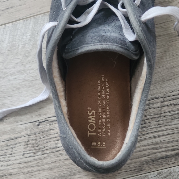 linned Toms sneakers - Picture 5 of 6